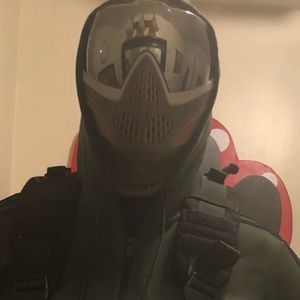 Meet your Posher, Cole